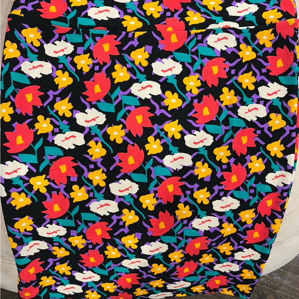 New Lularoe Cassie floral pencil skirt size 2x